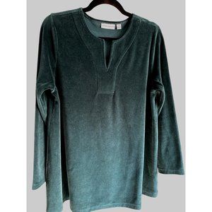 Susan Graver size M forest green split neck velour tunic top
